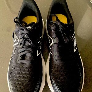 New Balance Fresh Foam Women’s Size 8.5 - Black